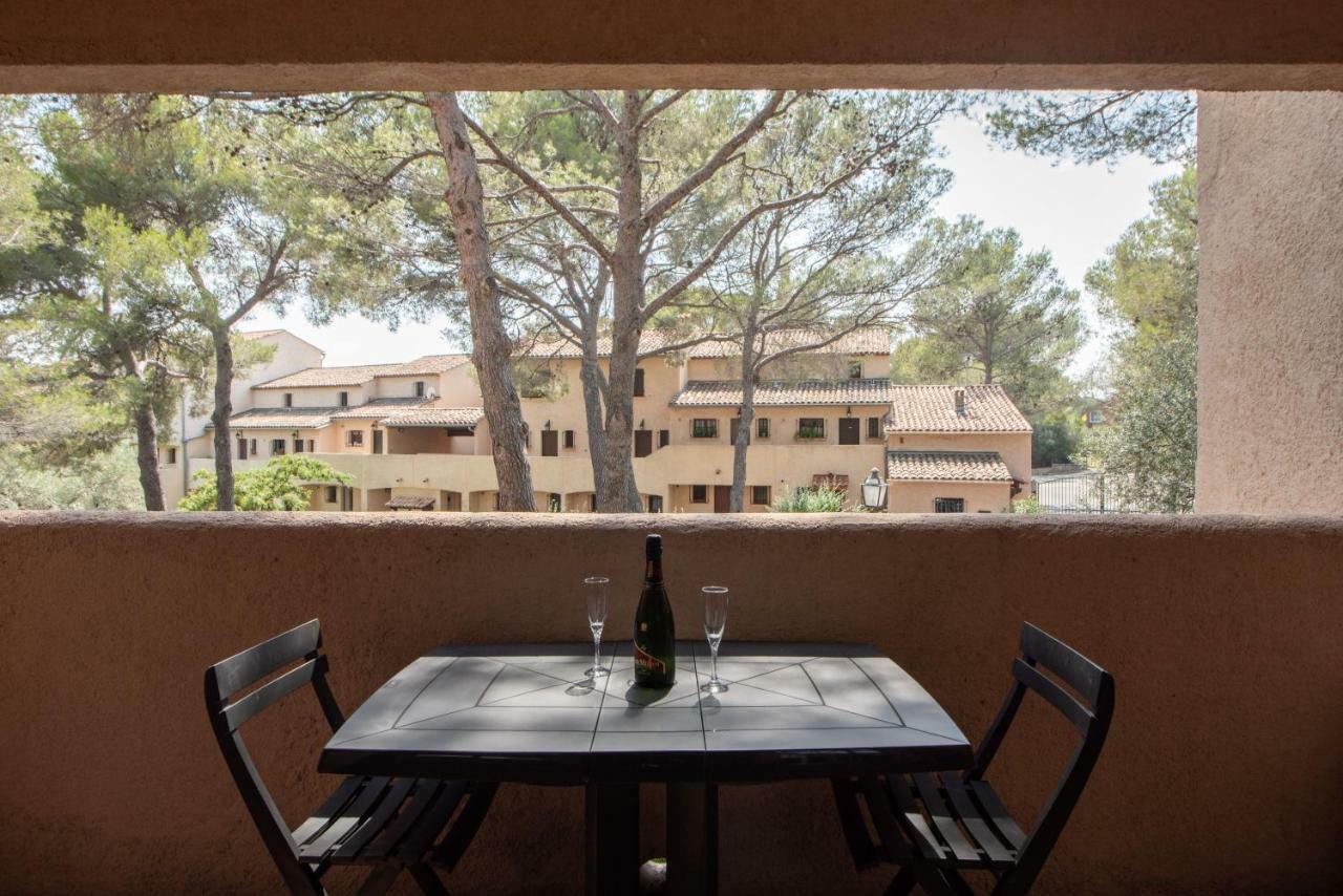 Le Hameau Des Pins Appartement Saint-Raphaël Buitenkant foto